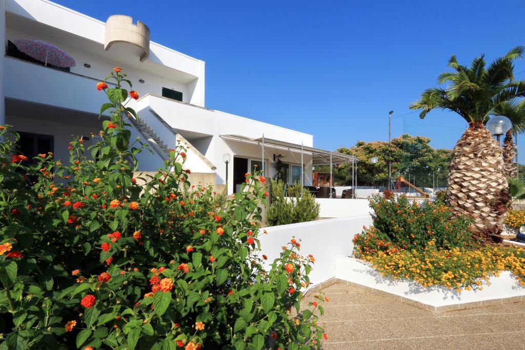 Hotel Residence Miramare Torre Vado Exterior foto